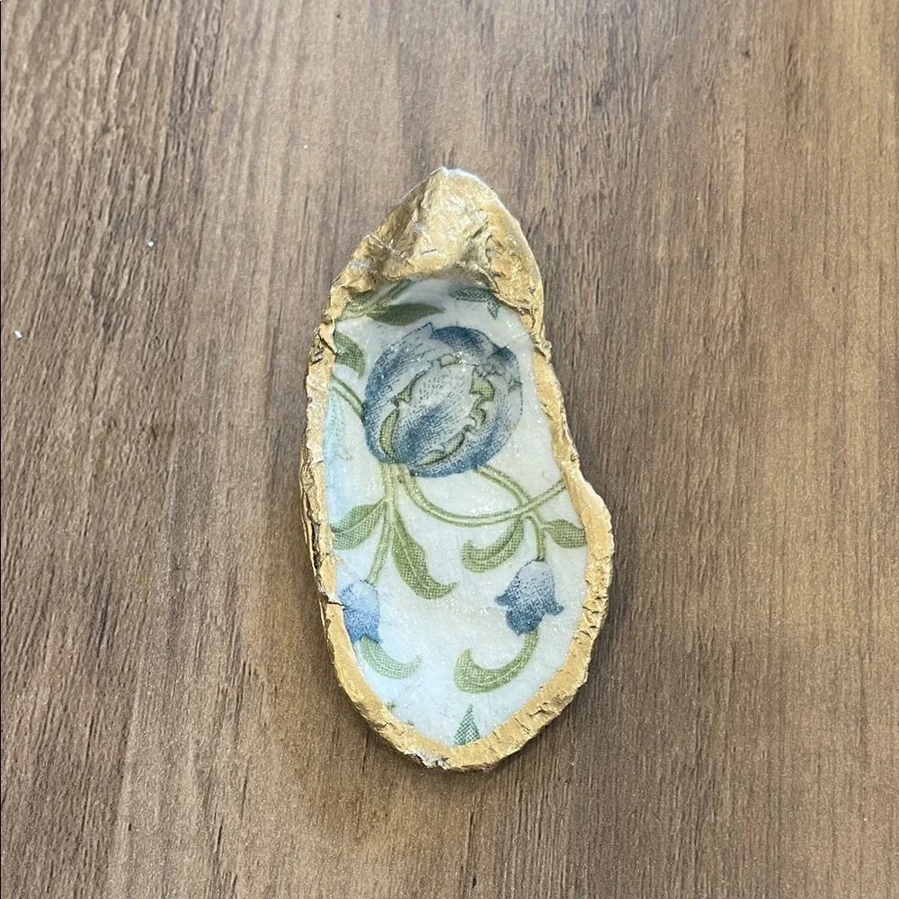 Natural oyster shell ring dish - small and medium